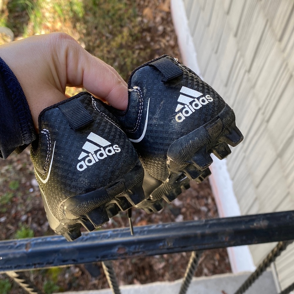 Addidas Kids softball/soccer cleats